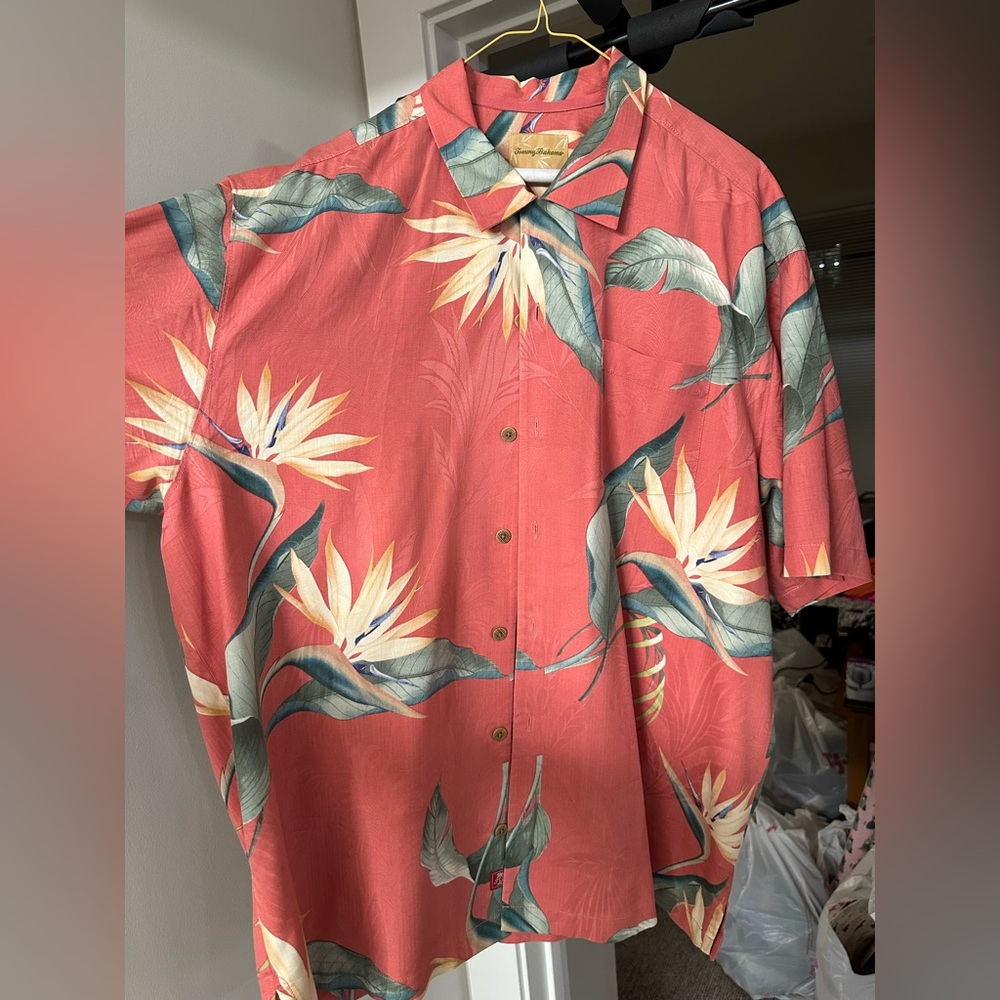 Mens XL Tommy Bahama relaxed fit shirt